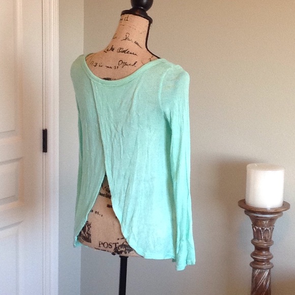 Honey Punch skull cross sweater - Picture 2 of 2